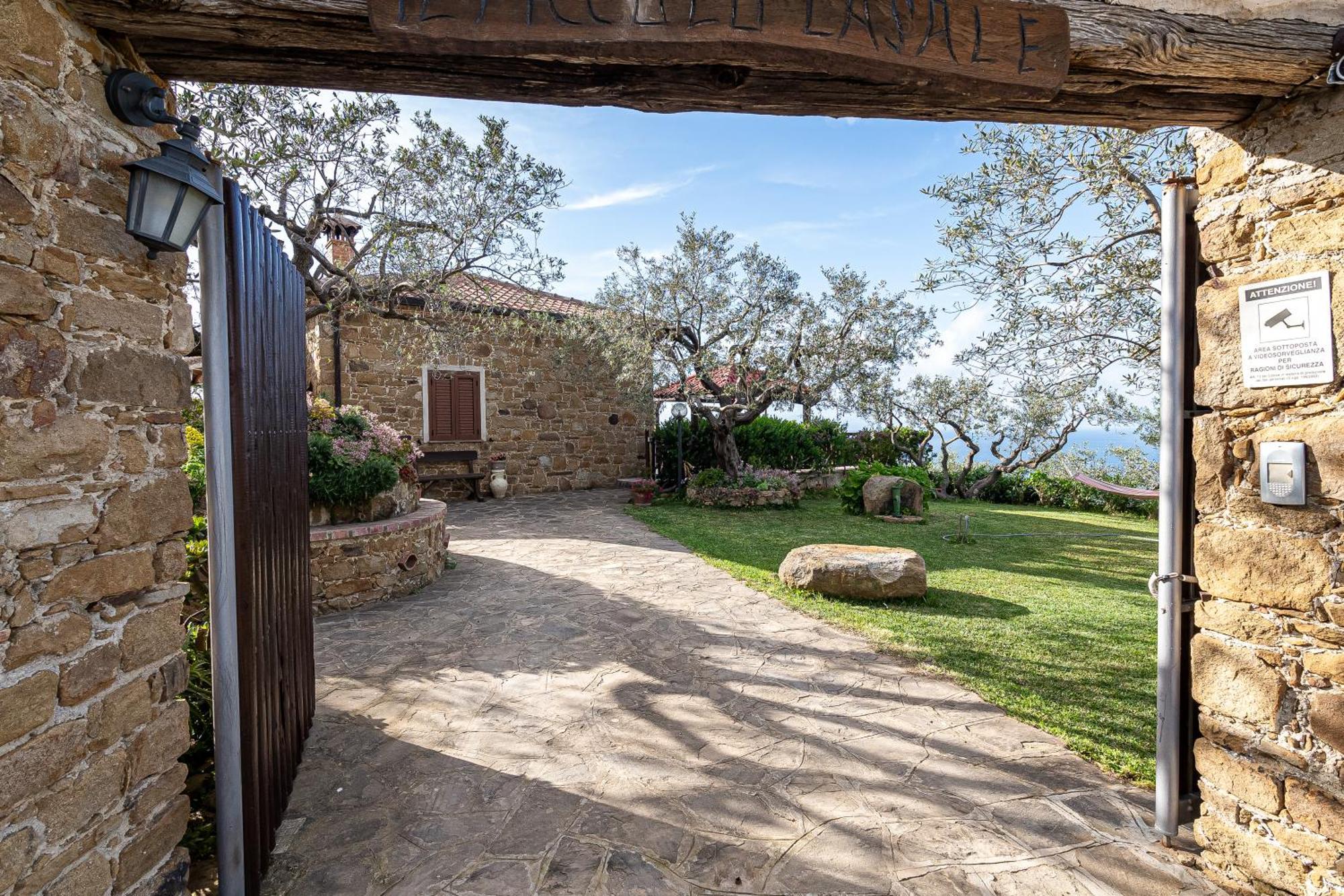 Bellezza In Cilento Panoramic Apts Castellabate Exterior foto